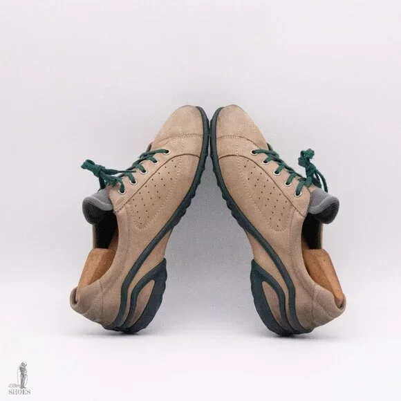 Ecco Minimalist Sneakers with Reflective Tongue Womens size 8-8.5 EU 39 - Picture 8 of 11